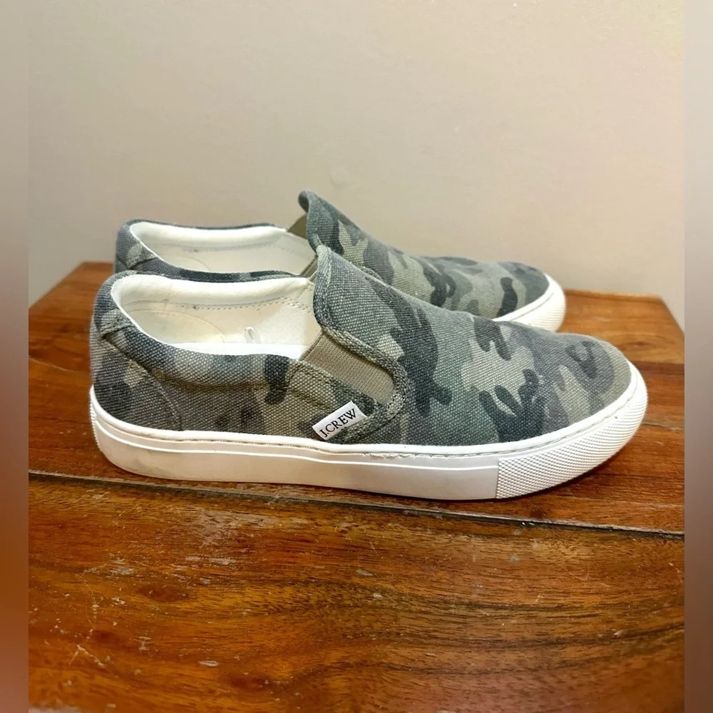 J.Crew Women’s Camo Road Trip Canvas Slip-On Size 6.5